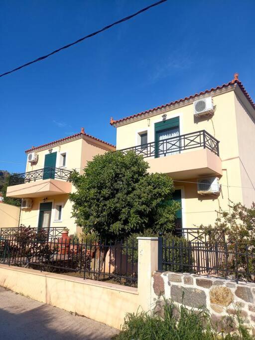 Balcony With A View - In The Heart Of The Village Mesotopos Extérieur photo